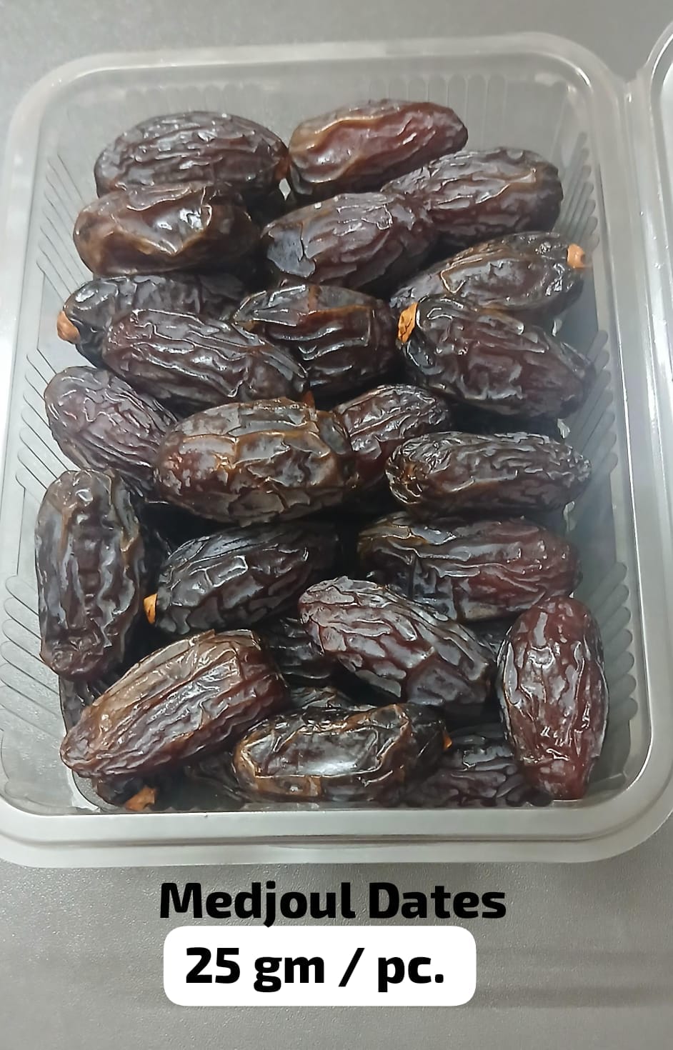 Sinaraa Premium Medjoul Dates | Imported Jumbo Dates | Naturally Sweet Luxury | 1kg